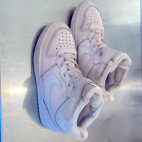 Nike girls sneakers 1.5 - Picture 2 of 5